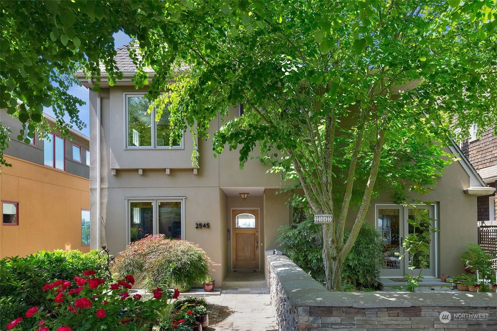 Photo of 2545 11th Avenue W, Seattle, WA 98119 (MLS # 2163038)