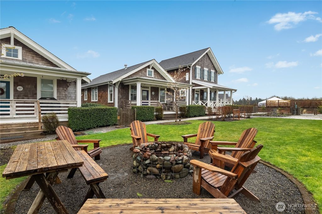 Photo of 19 Lavender Lane, Pacific Beach, WA 98571 (MLS # 2507325)