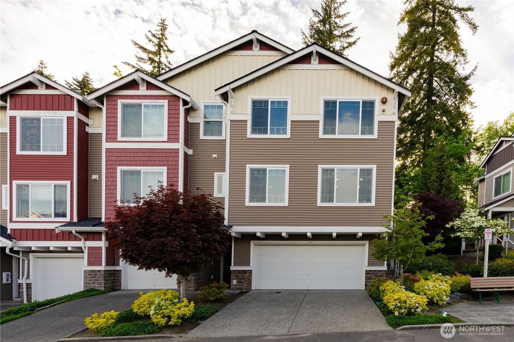 Photo of 15720 Manor Way #K8, Lynnwood, WA 98087 (MLS # 2372897)