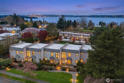 Photo of 6527 106th Avenue NE #10, Kirkland, WA 98033 (MLS # 2580121)