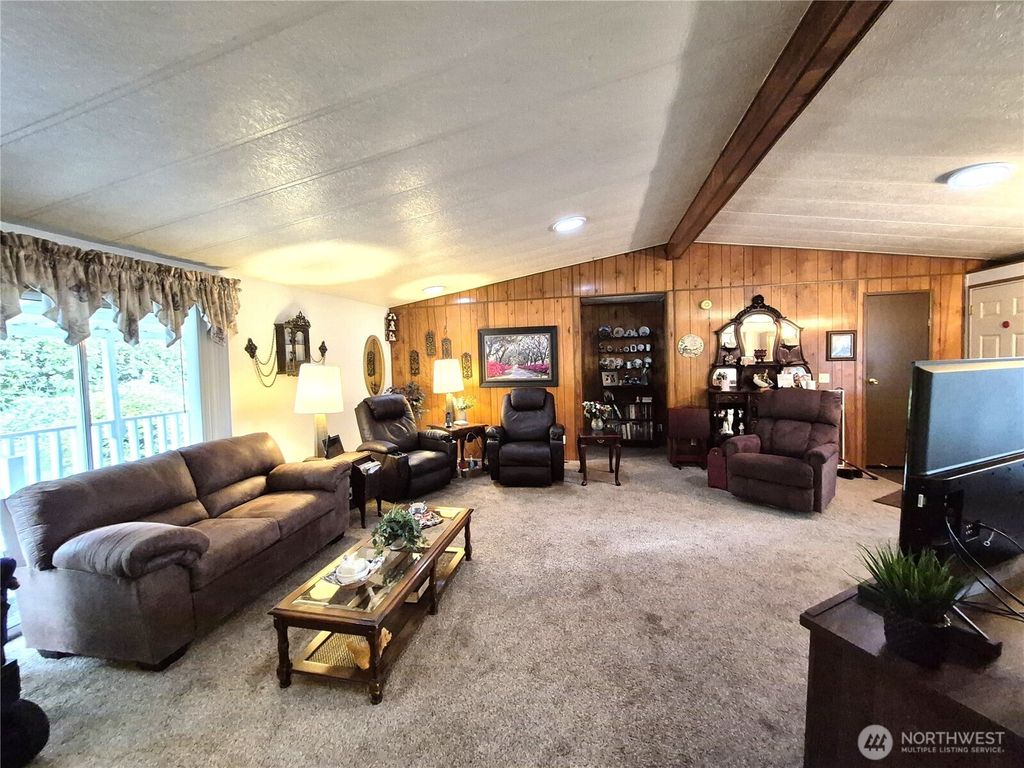 Photo of 11100 92nd Street SE #2, Snohomish, WA 98290 (MLS # 2525936)