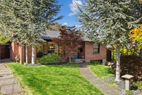 Photo of 3429 40th Avenue W, Seattle, WA 98199 (MLS # 2578128)