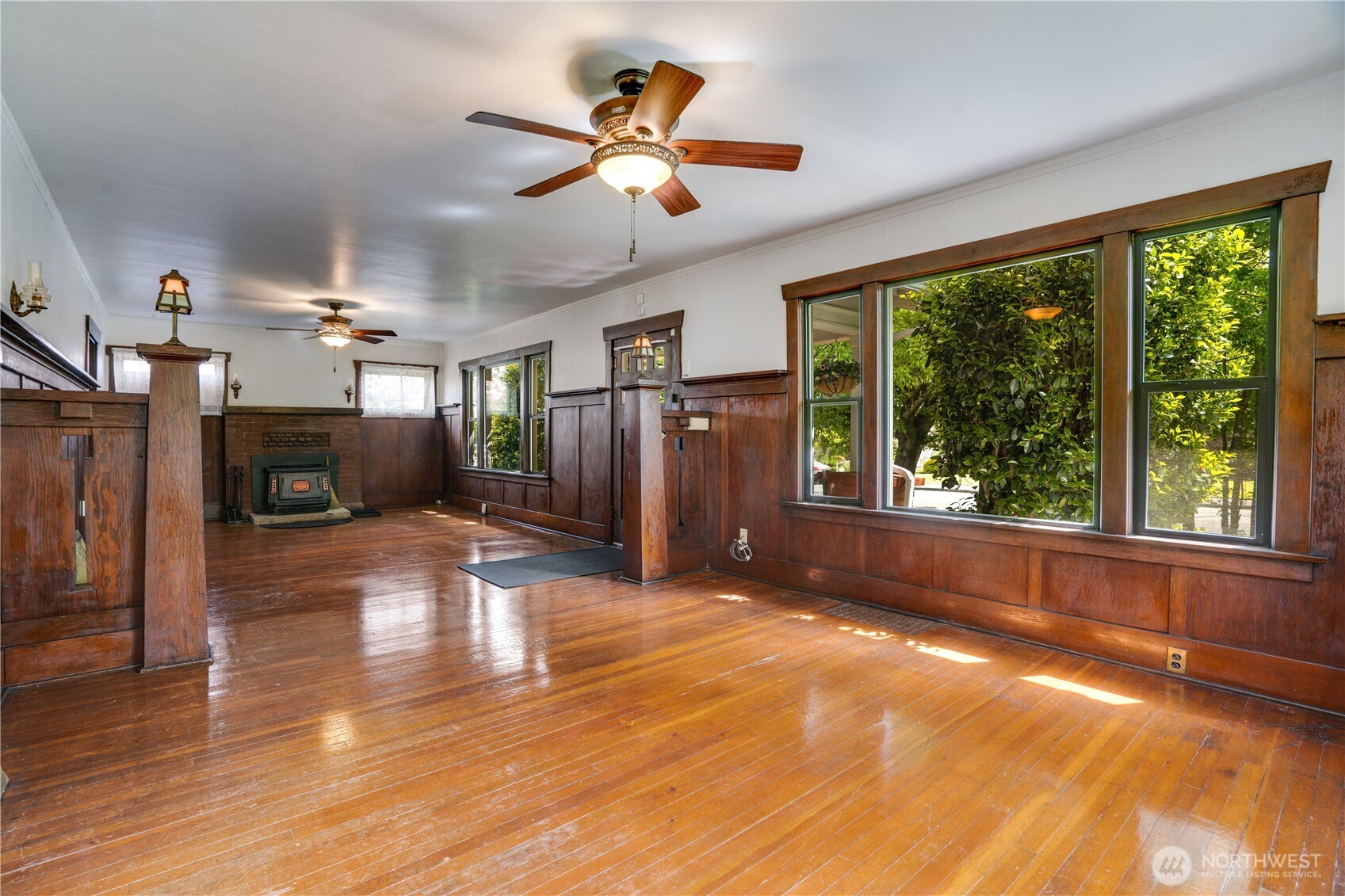 1027 E Main Street