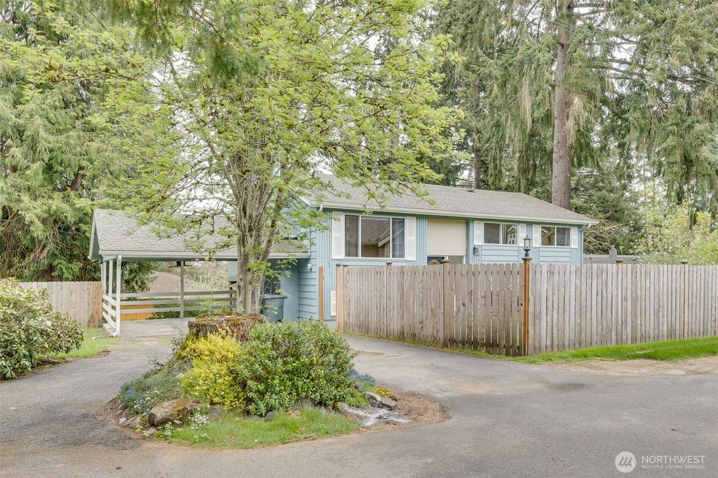Photo of 16610 SE 24th Street, Bellevue, WA 98008 (MLS # 2507224)