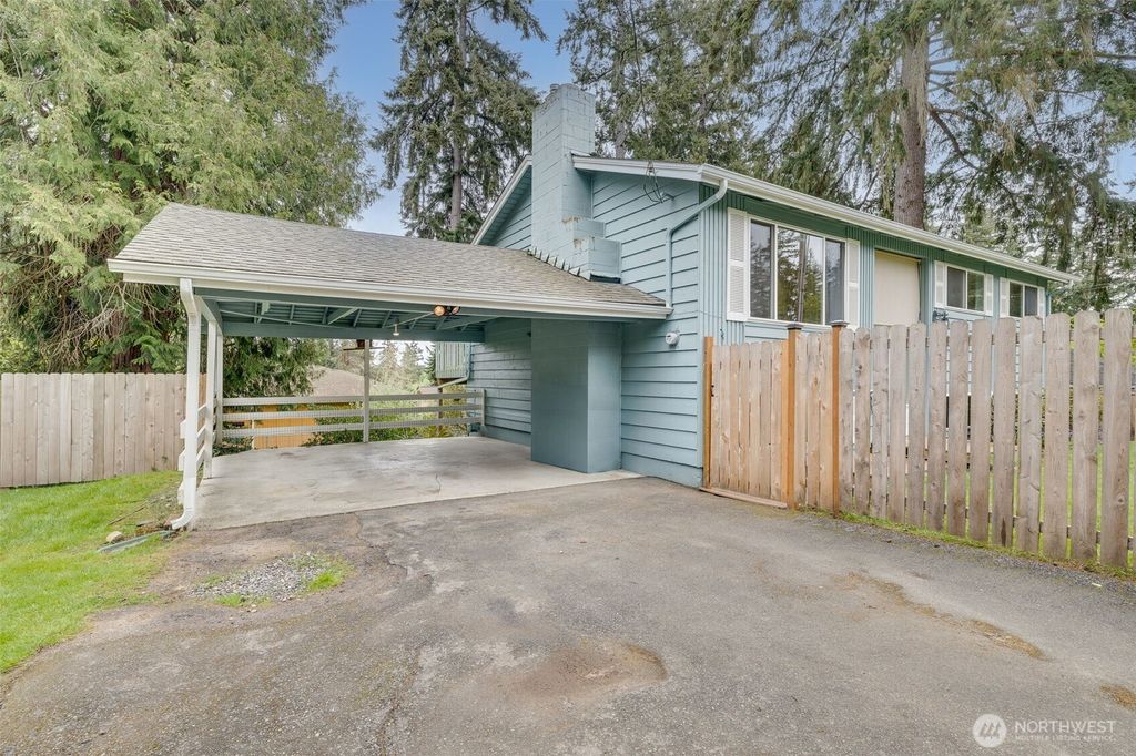 Photo of 16610 SE 24th Street, Bellevue, WA 98008 (MLS # 2507224)