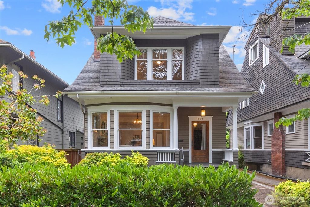 Photo of 743 Broadway E, Seattle, WA 98102 (MLS # 2415872)