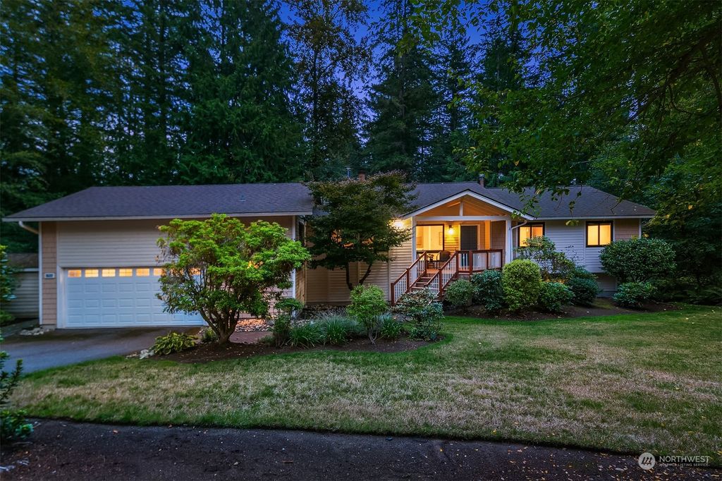 Photo of 6906 237th Avenue NE, Redmond, WA 98053 (MLS # 2321254)