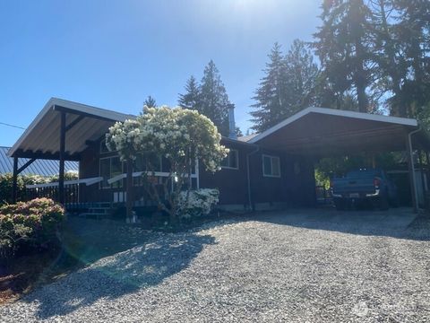 Photo of 9923 Overlook Drive NW, Olympia, WA 98502 (MLS # 2518629)