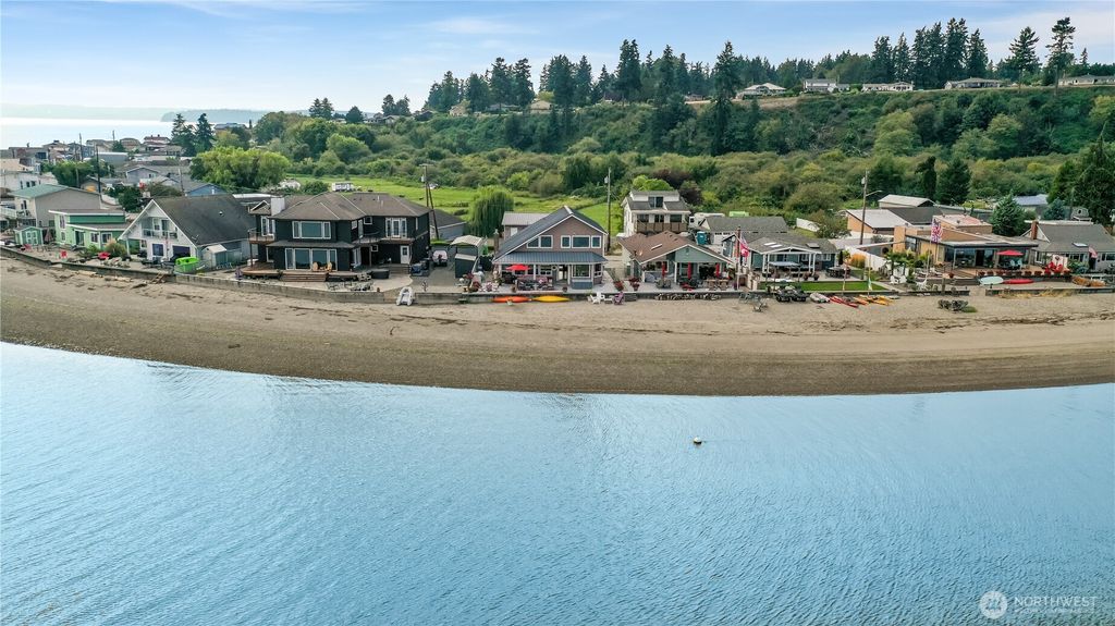Photo of 4019 Priest Point Drive NE, Marysville, WA 98271 (MLS # 2428932)