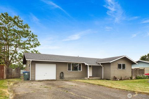 Photo of 6130 Sunshine Drive, Ferndale, WA 98248 (MLS # 2534496)