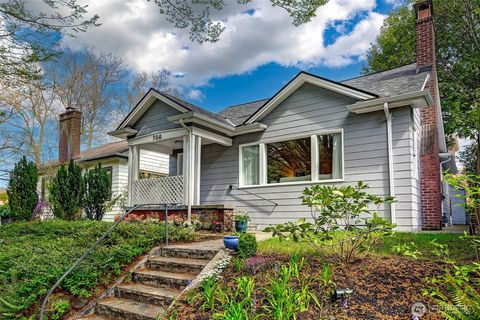 Photo of 954 19th Avenue E, Seattle, WA 98112 (MLS # 2524890)