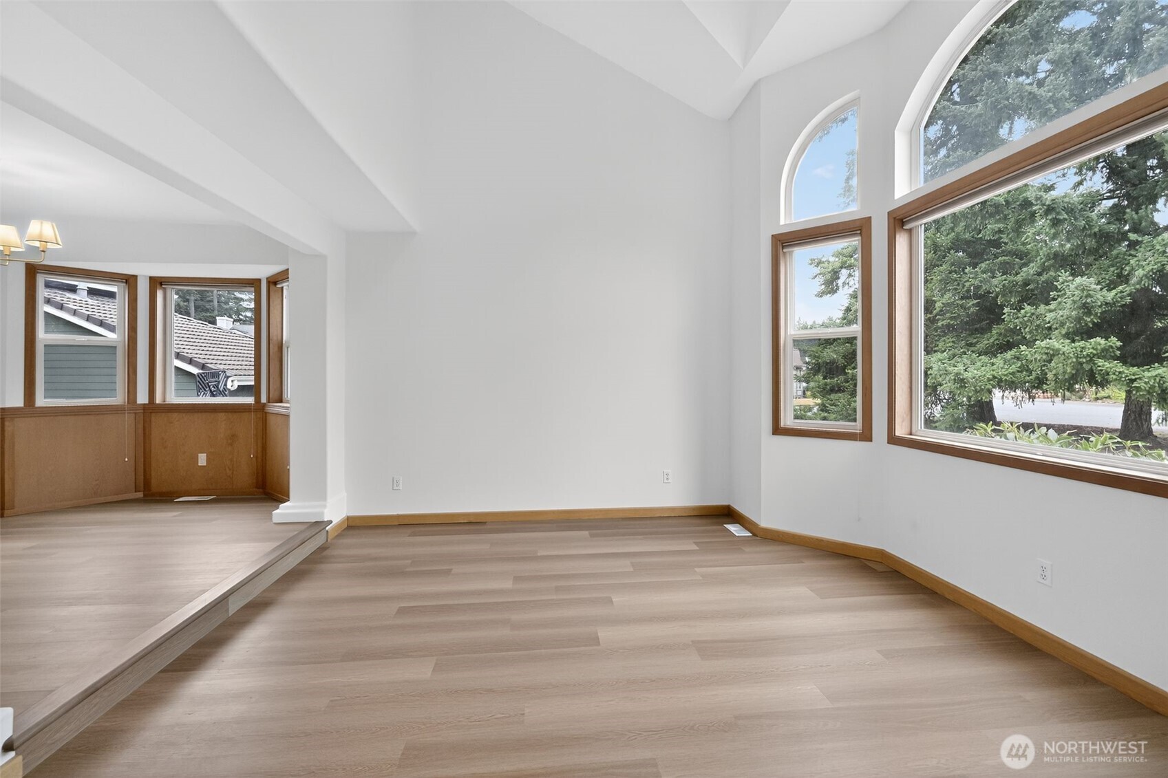 26109 Lake Wilderness Country Club Drive SE