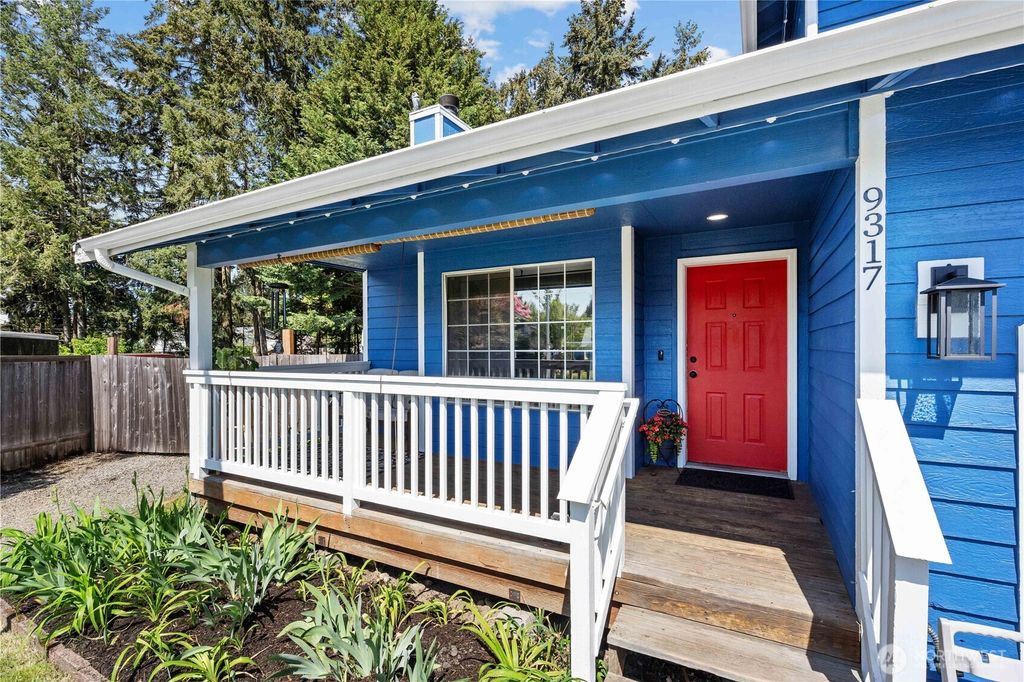 Photo of 9317 160th Street Ct E, Puyallup, WA 98375 (MLS # 2517341)