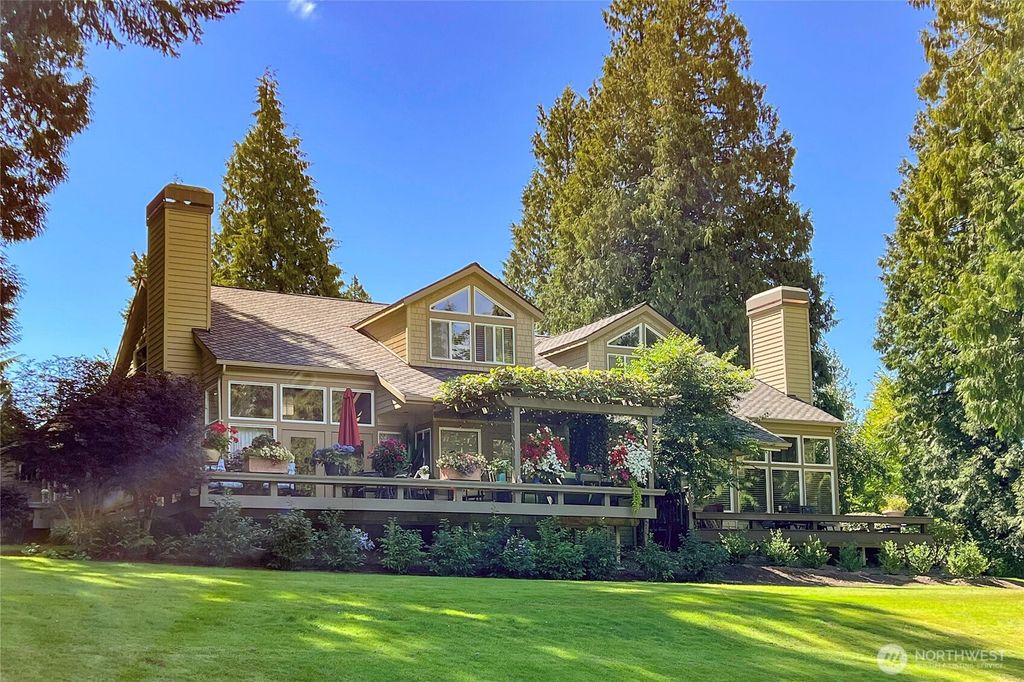Photo of 5660 Sanderling Way, Blaine, WA 98230 (MLS # 2527566)
