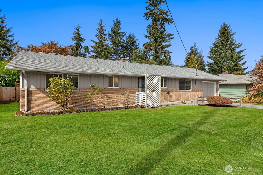 Photo of 5706 Highland Road, Everett, WA 98203 (MLS # 2588079)