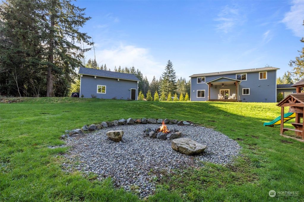Photo of 7505 187th Drive SE, Snohomish, WA 98290 (MLS # 2199030)