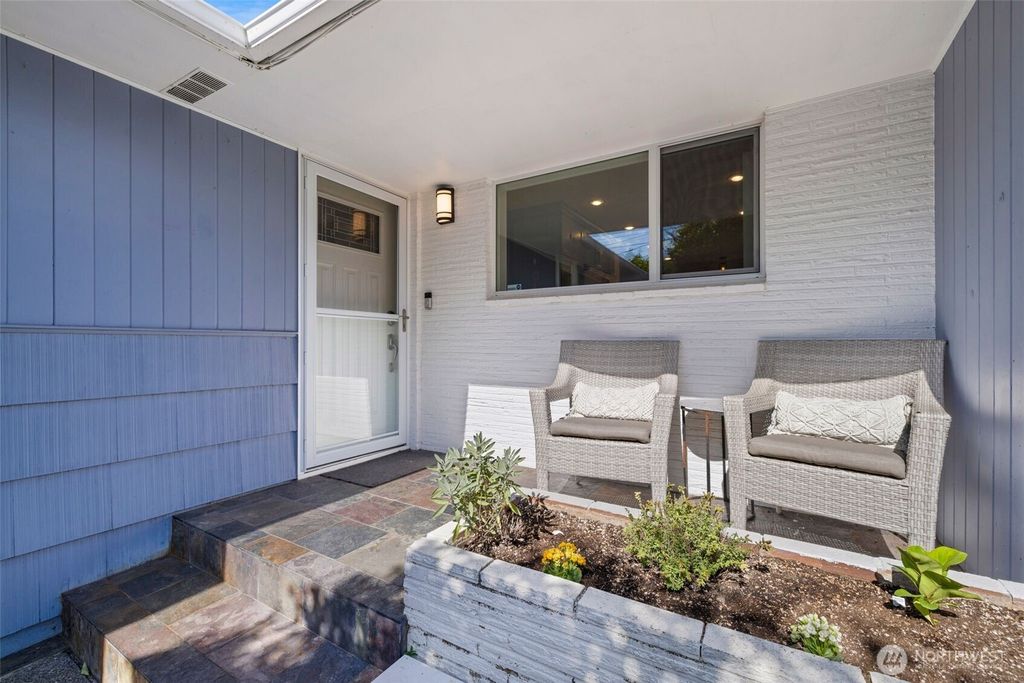 Photo of 16717 Marine View Drive SW, Burien, WA 98166 (MLS # 2434729)