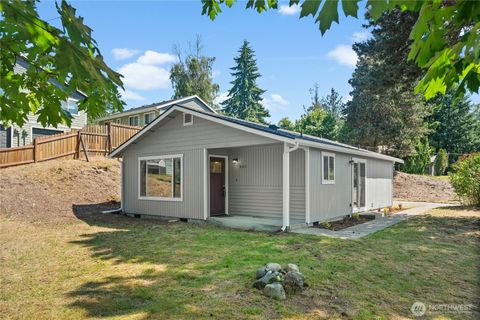 Photo of 502 Tullis Street NE, Olympia, WA 98506 (MLS # 2388416)