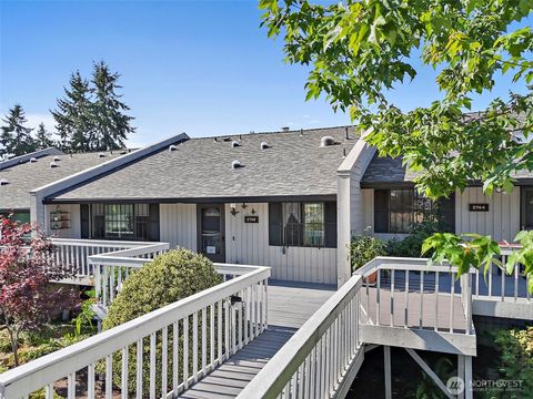 Photo of 2748 SW 327th Street #C-15, Federal Way, WA 98023 (MLS # 2495398)