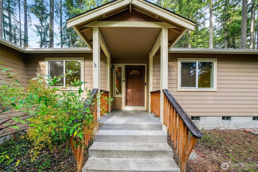 Photo of 11809 105th Street Ct, Anderson Island, WA 98303 (MLS # 2457072)