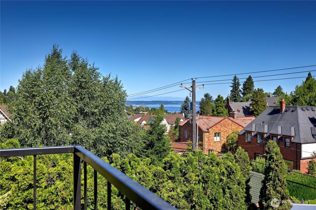 Photo of 809 N G Street #202, Tacoma, WA 98403 (MLS # 2540402)