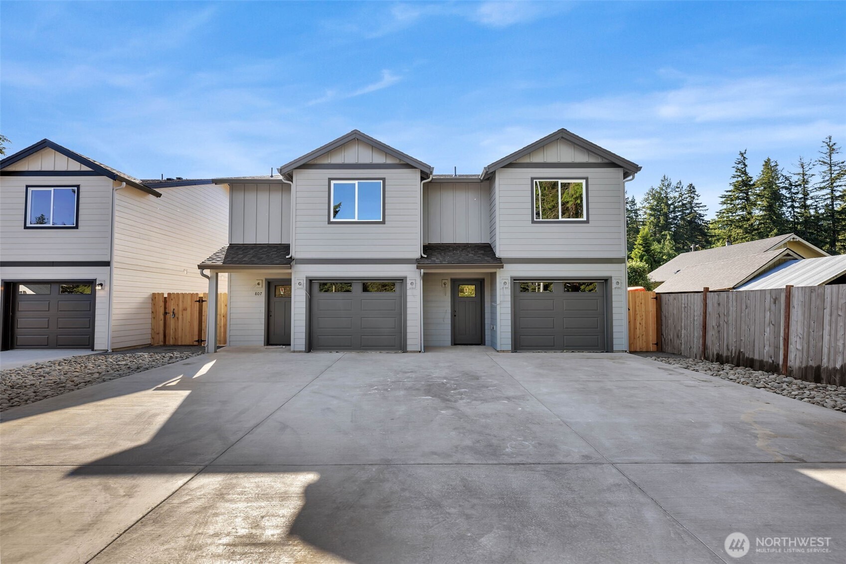 805 SW Front Street