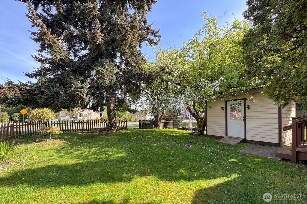 Photo of 240 Motor Avenue, Port Angeles, WA 98362 (MLS # 2518573)