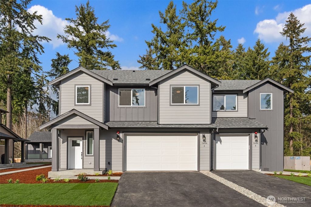 Photo of 1240 SW 124th Street #5A, Burien, WA 98146 (MLS # 2364576)