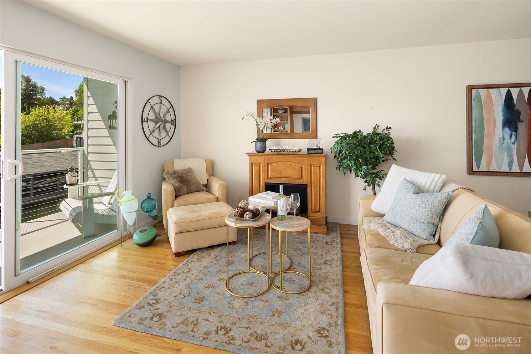 414 Lakeside Avenue S 13
