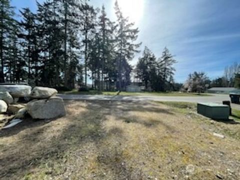 1122 Ridgeway Drive Oak Harbor WA 98277