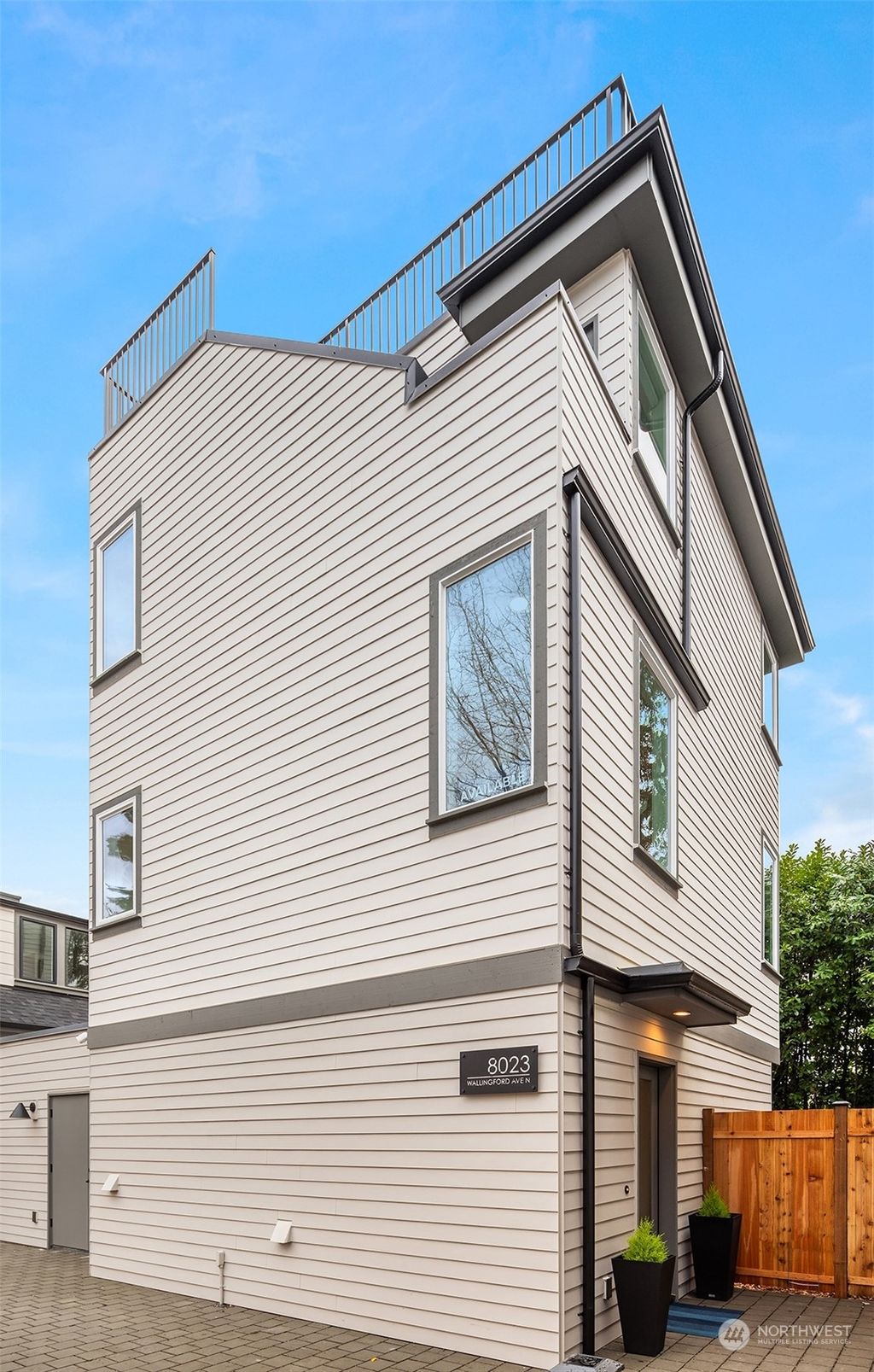 Photo of 8023 Wallingford Avenue N, Seattle, WA 98103 (MLS # 2175292)