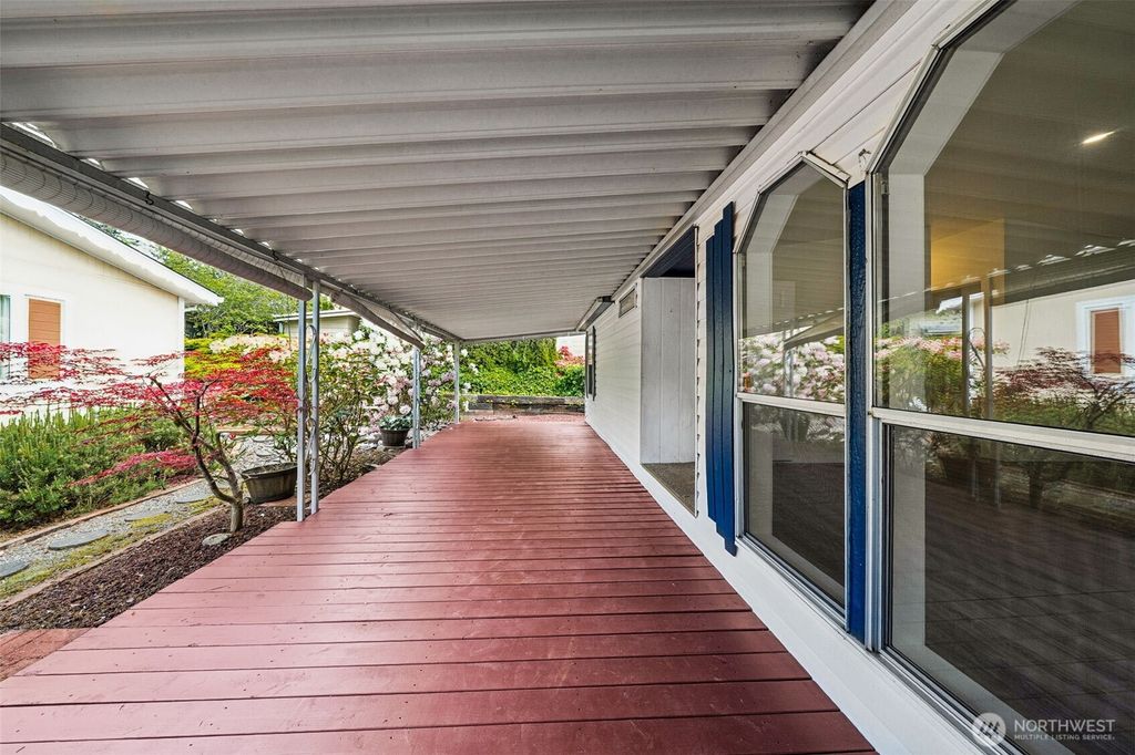 Photo of 2500 S 370th Street #170, Federal Way, WA 98003 (MLS # 2521135)