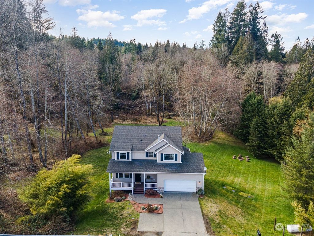 Photo of 15503 Cedar Grove Road SE, Issaquah, WA 98027 (MLS # 2050397)