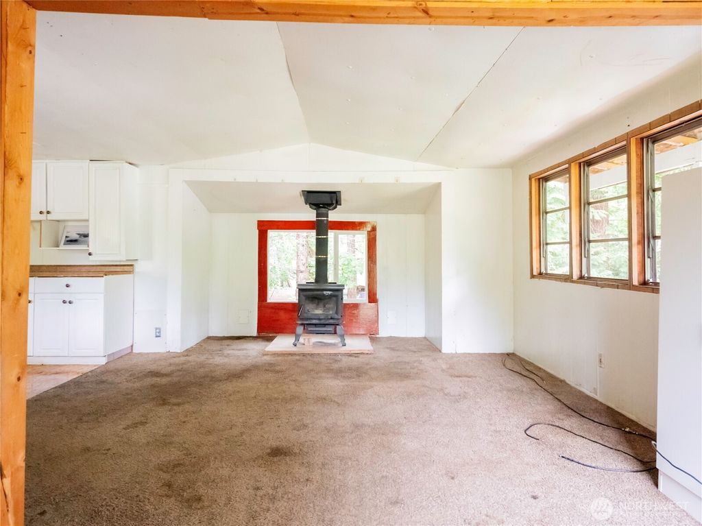 listing image 9369996888070963160