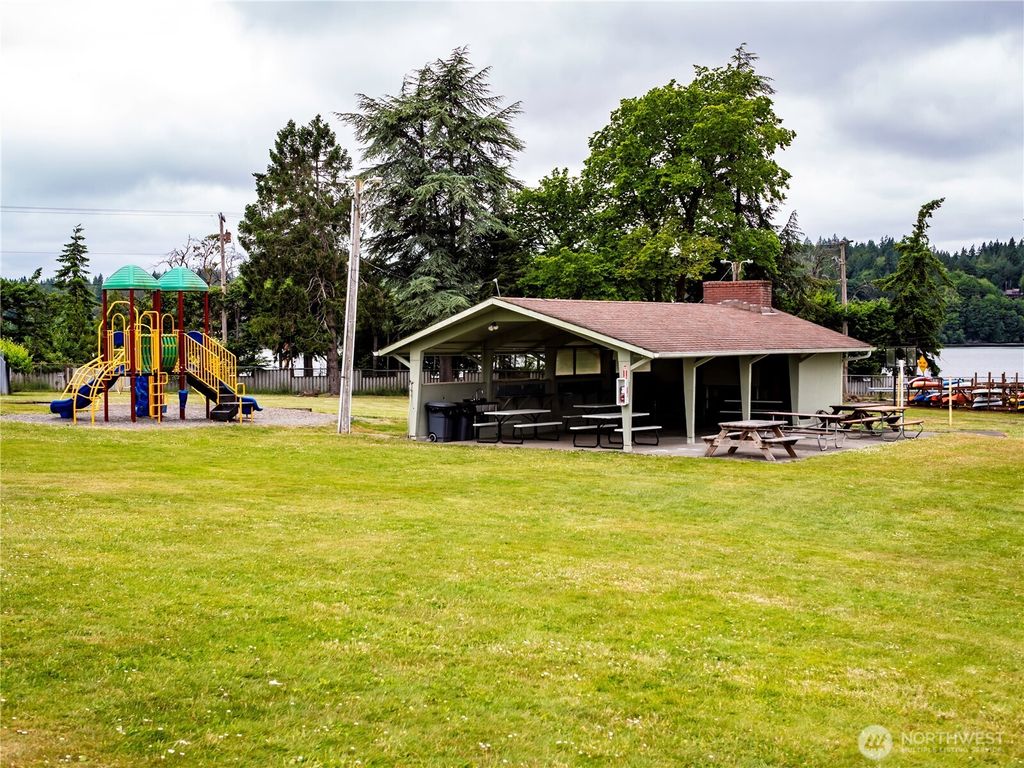 listing image 9361801417574232637
