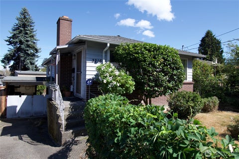 Photo of 3216 20th Avenue S, Seattle, WA 98144 (MLS # 2559634)