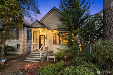 Photo of 206 25th Avenue S, Seattle, WA 98144 (MLS # 2453142)
