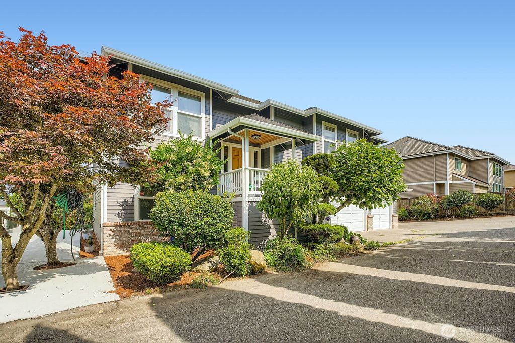 Photo of 14624 46th Ave Ave S, Tukwila, WA 98168 (MLS # 2446950)