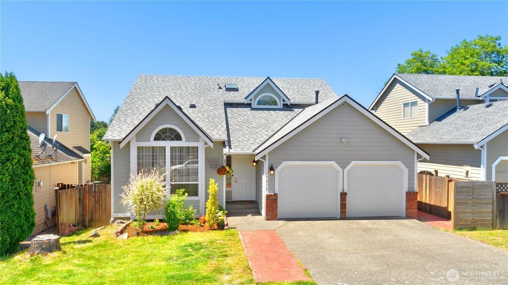 Photo of 24019 114Th Place SE, Kent, WA 98030 (MLS # 2539301)