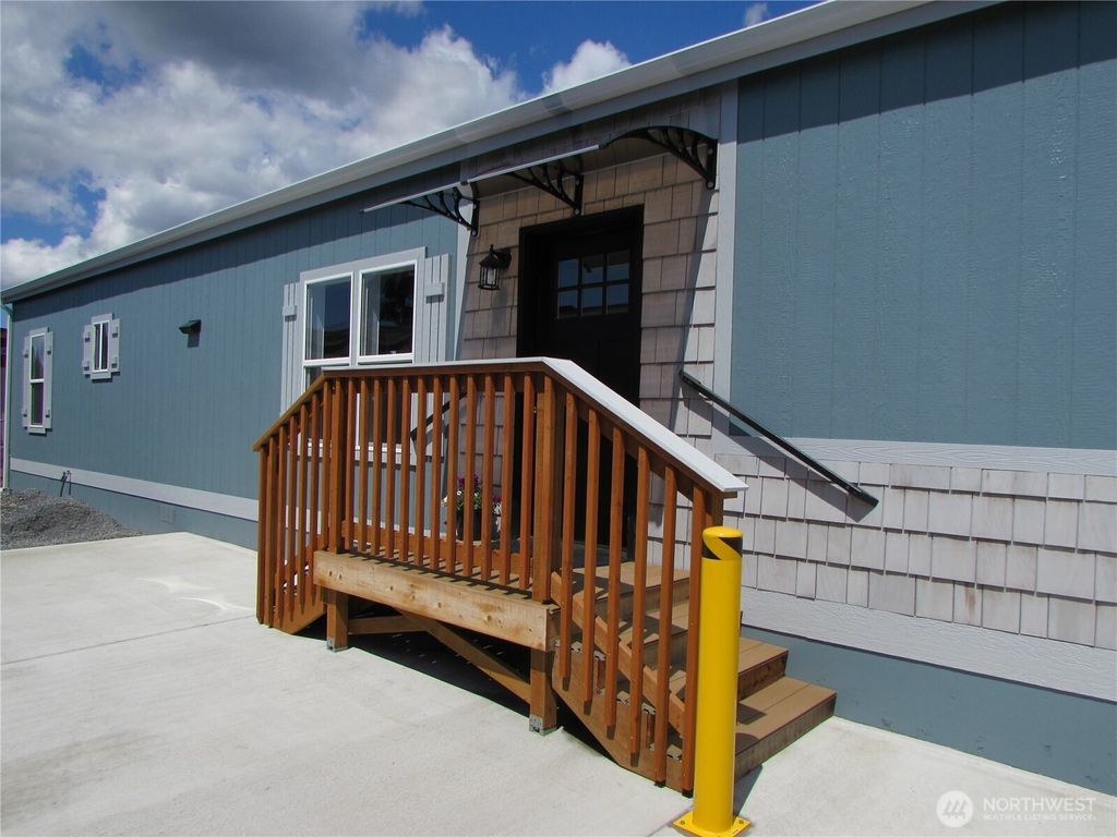 Photo of 4424 84th Street NE #4, Marysville, WA 98270 (MLS # 2380570)