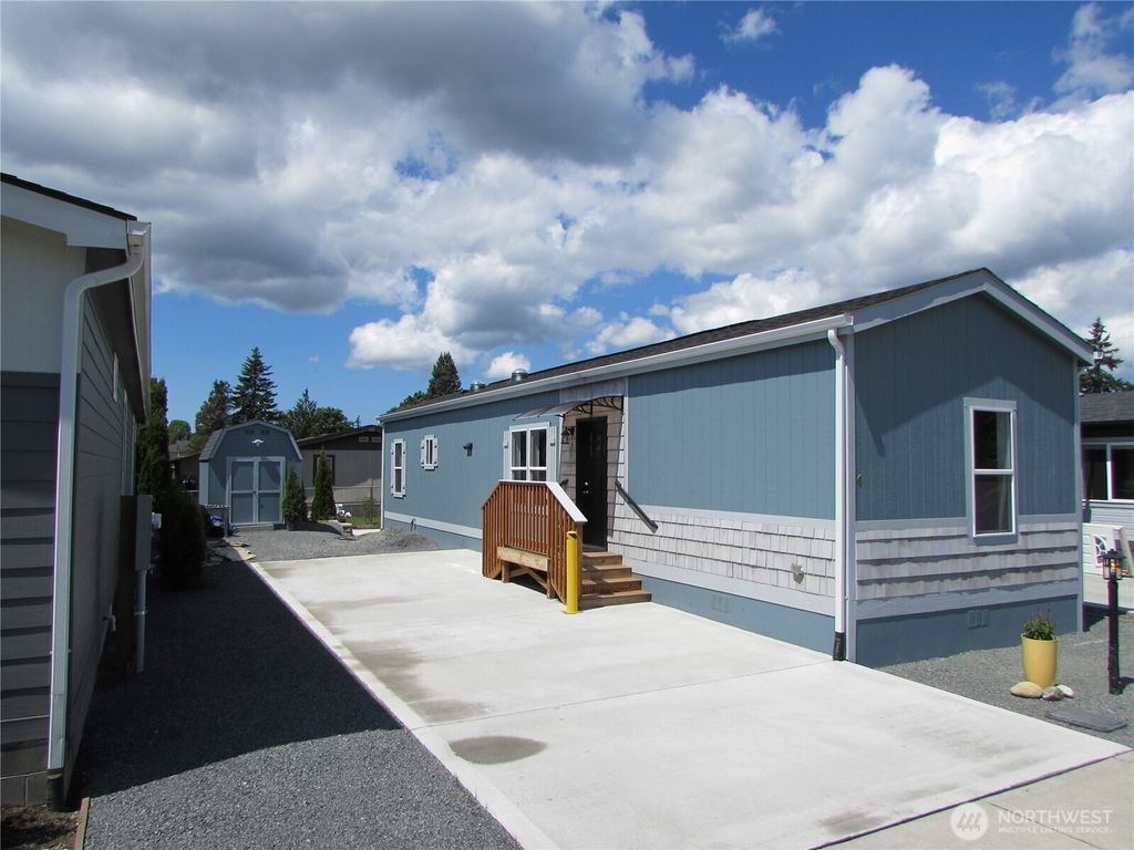 Photo of 4424 84th Street NE #4, Marysville, WA 98270 (MLS # 2380570)