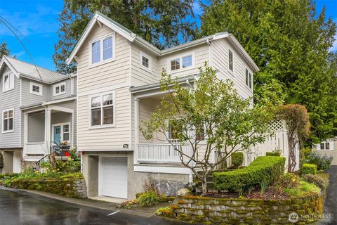 Photo of 672 Madison Avenue N, Bainbridge Island, WA 98110 (MLS # 2491584)