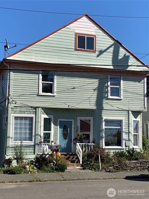 Photo of 316 N F St, Aberdeen, WA 98520 (MLS # 2397226)