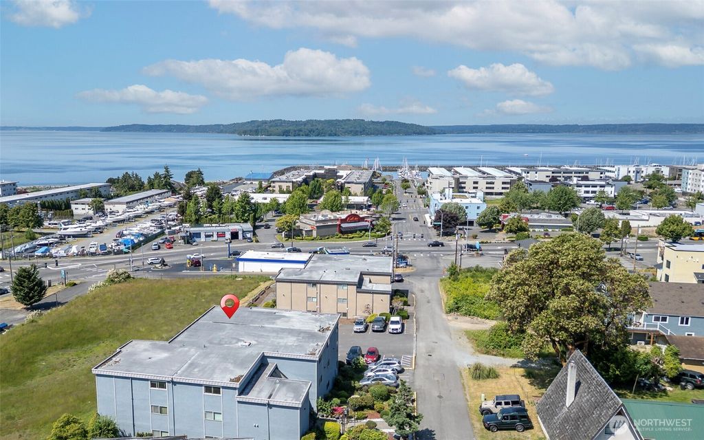 Photo of 813 S 227th Place #5, Des Moines, WA 98198 (MLS # 2387740)