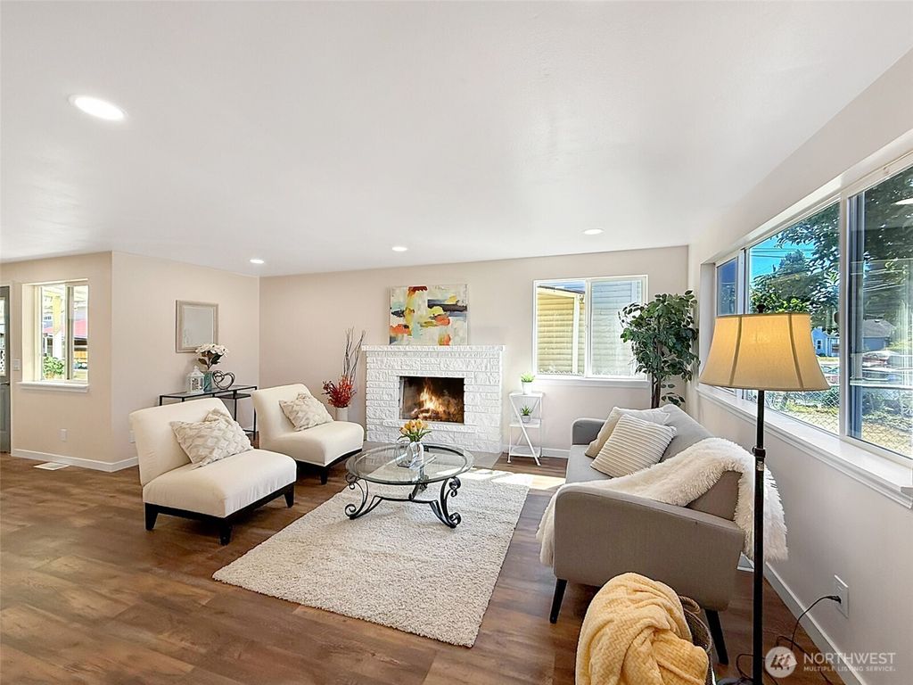 Photo of 9230 38th Avenue S, Seattle, WA 98118 (MLS # 2423851)