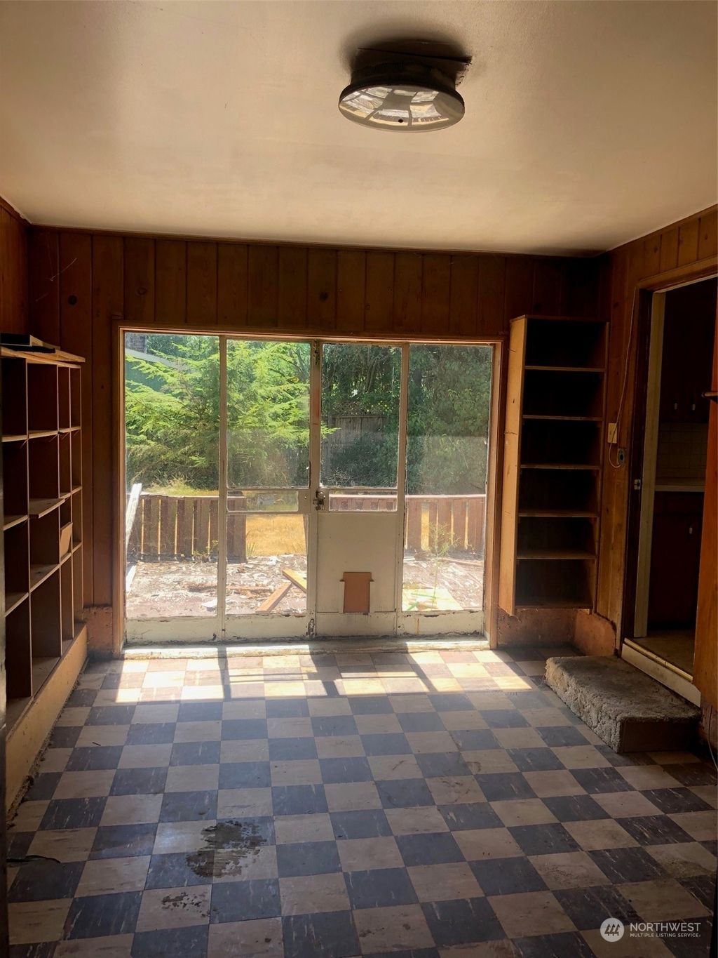 Photo of 821 NE 123rd Street, Seattle, WA 98125 (MLS # 2144851)