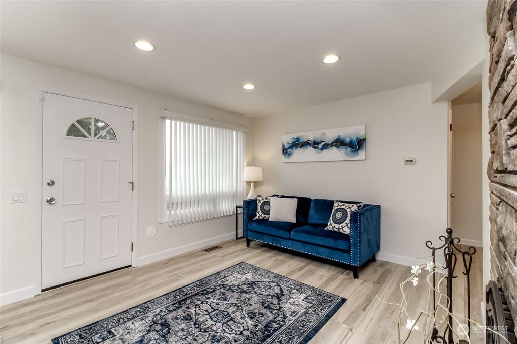 Photo of 20437 9th Avenue S, Des Moines, WA 98198 (MLS # 2009734)