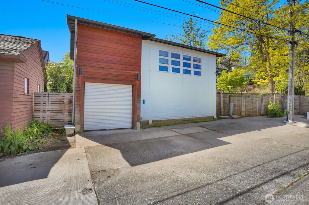 Photo of 1028 E Shelby Street, Seattle, WA 98102 (MLS # 2374155)