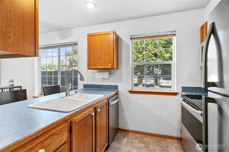 1808 E Sunset Drive 101