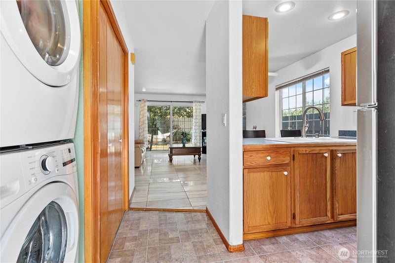 1808 E Sunset Drive 101